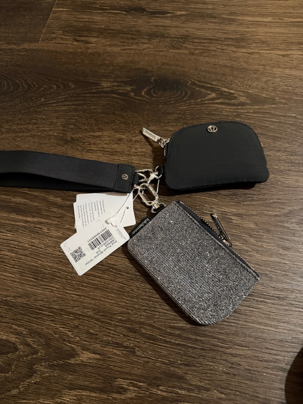 Dual pouch wristlet glitter